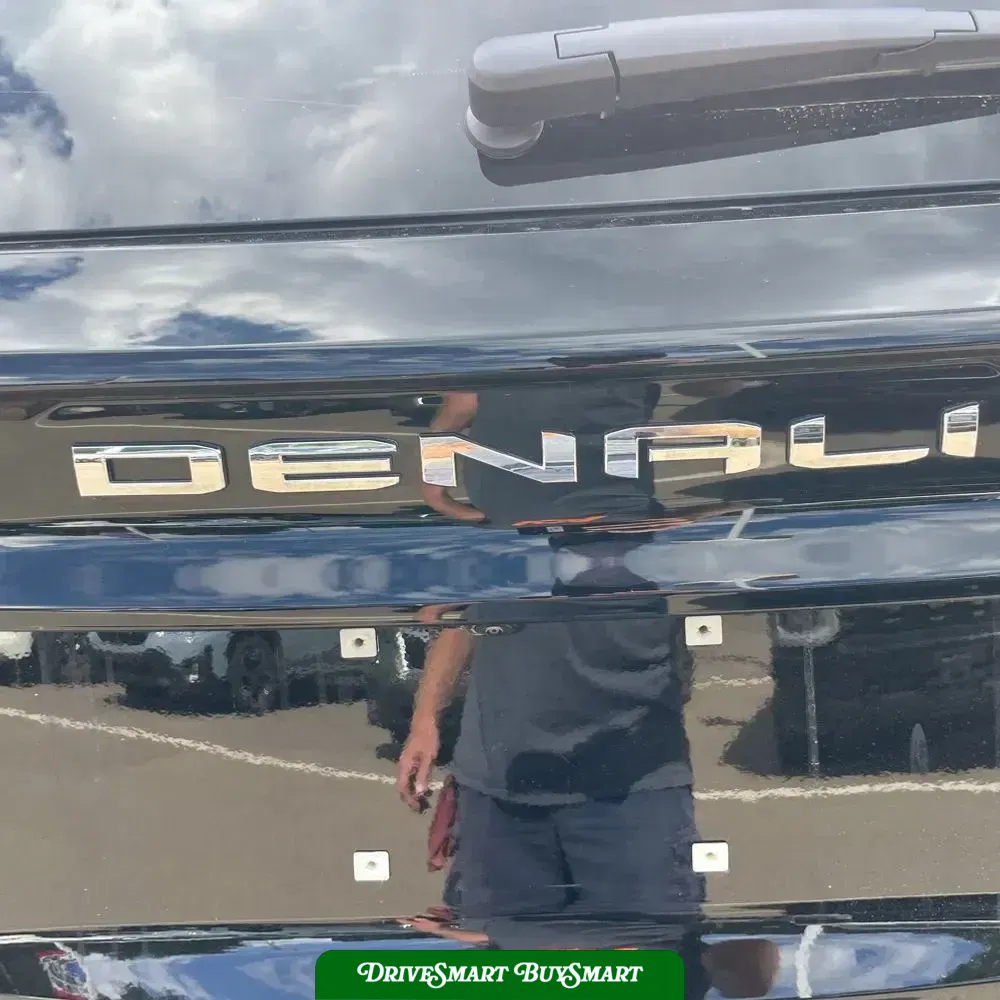 2024 GMC Acadia Denali