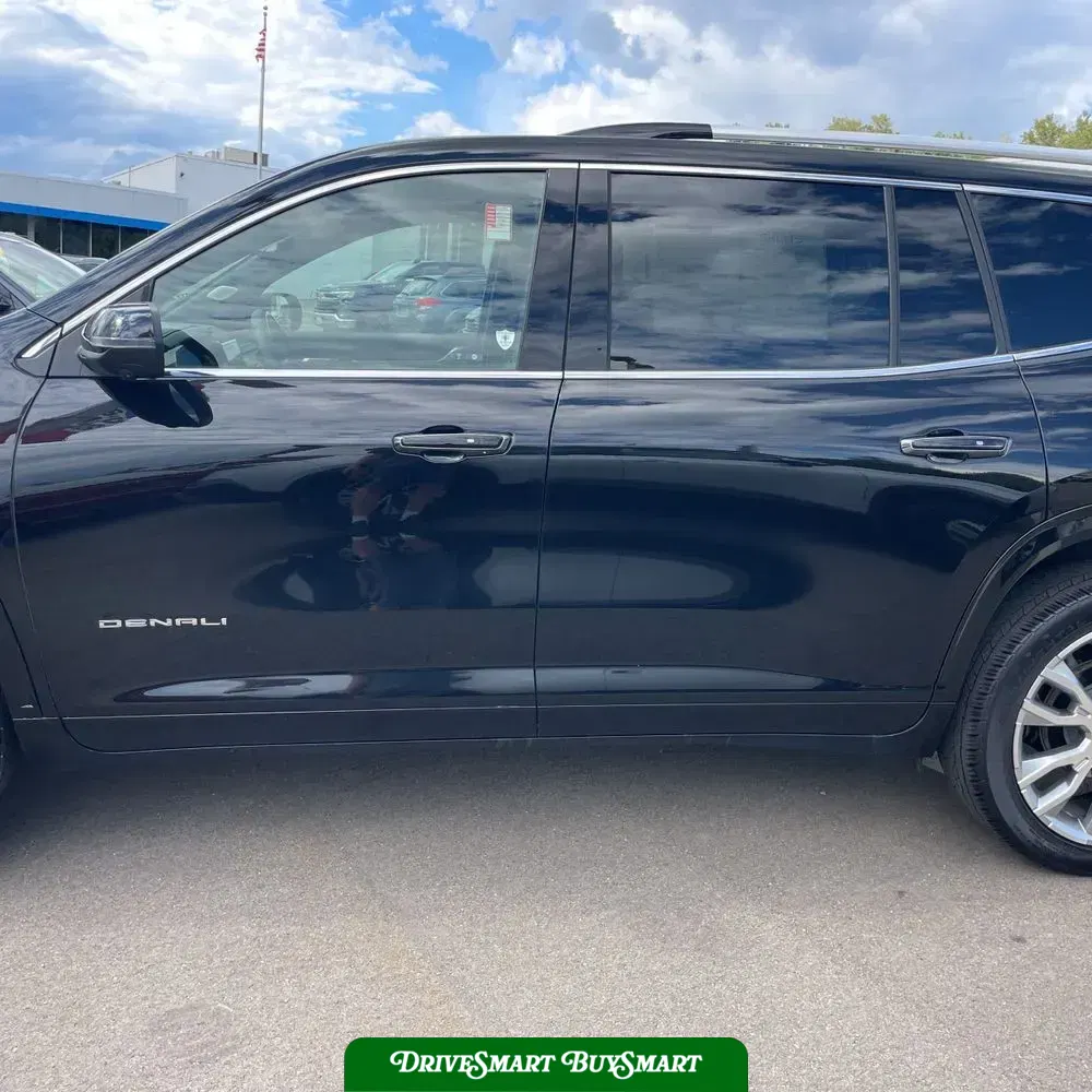 2024 GMC Acadia Denali
