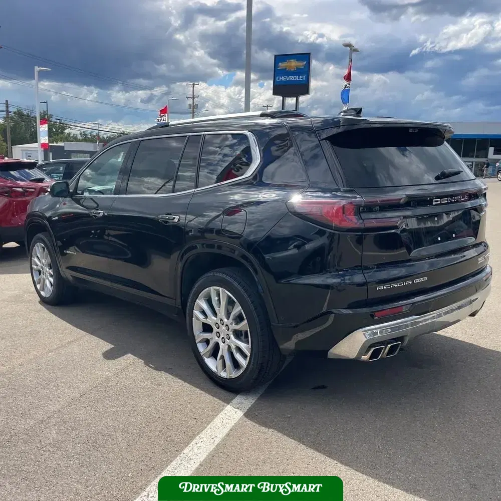 2024 GMC Acadia Denali