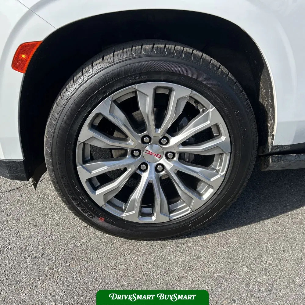 2023 GMC Yukon XL Denali