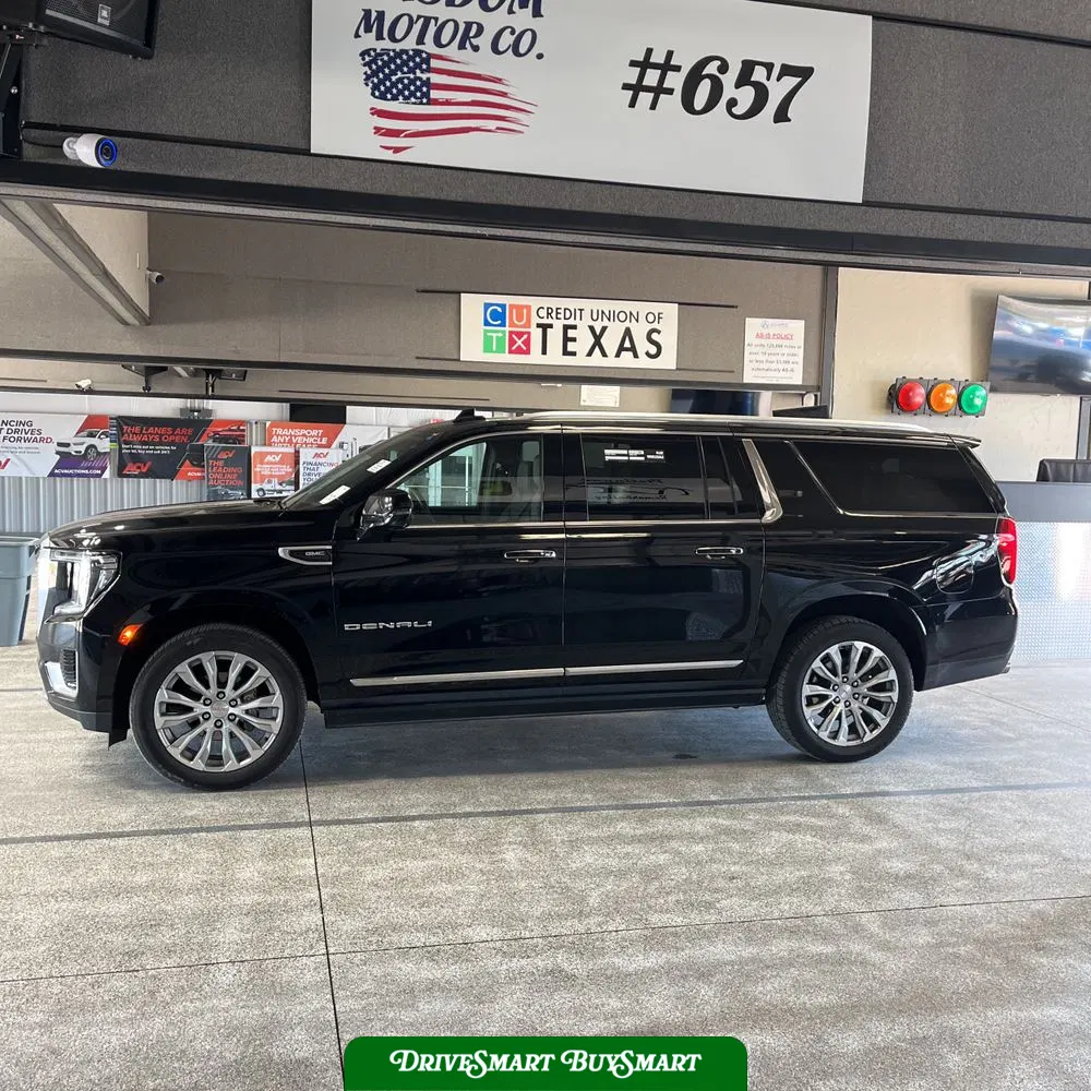 2023 GMC Yukon XL Denali