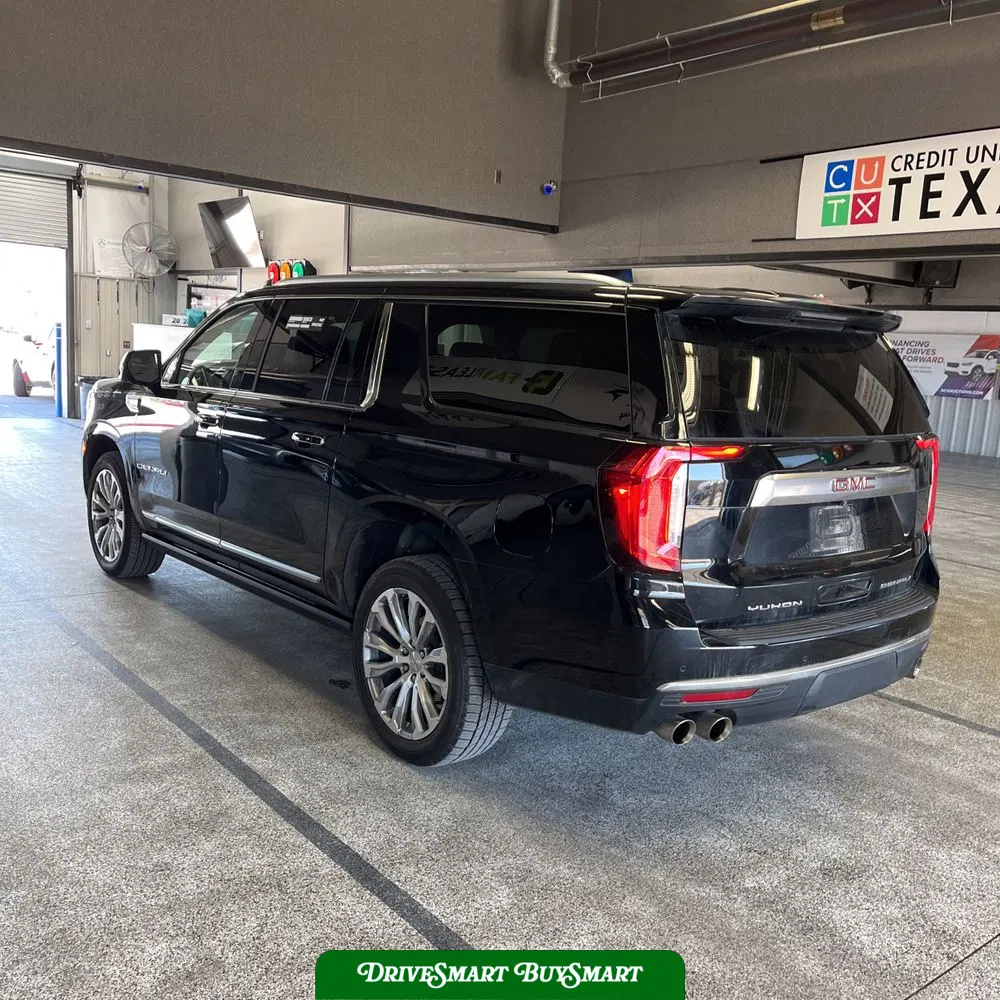 2023 GMC Yukon XL Denali