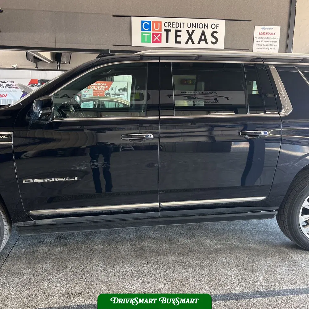 2023 GMC Yukon XL Denali