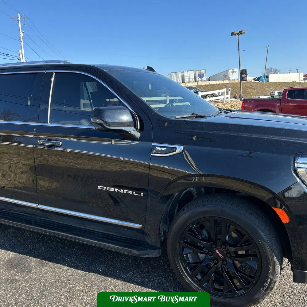 2023 GMC Yukon Denali