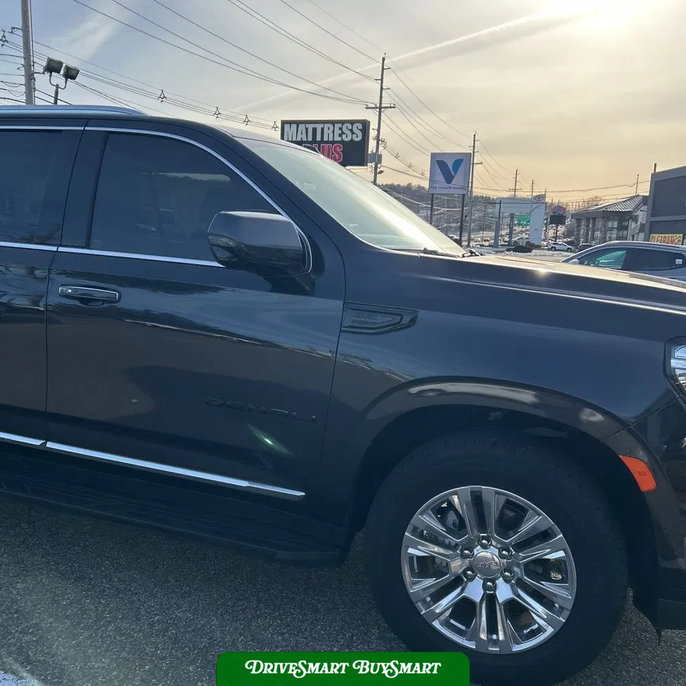 2023 GMC Yukon Denali