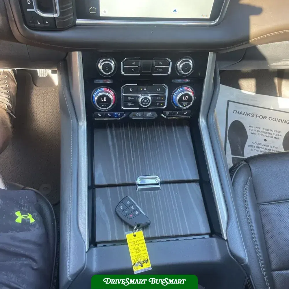 2023 GMC Yukon Denali