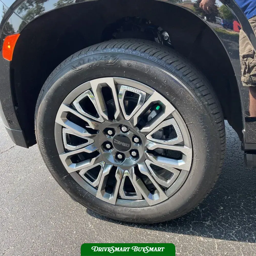 2024 GMC Yukon Denali Ultimate