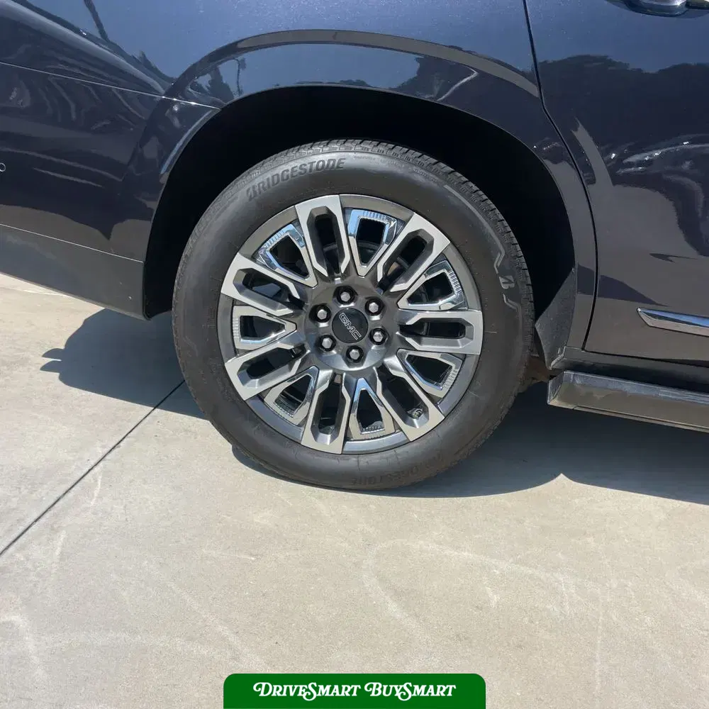 2023 GMC Yukon Denali Ultimate