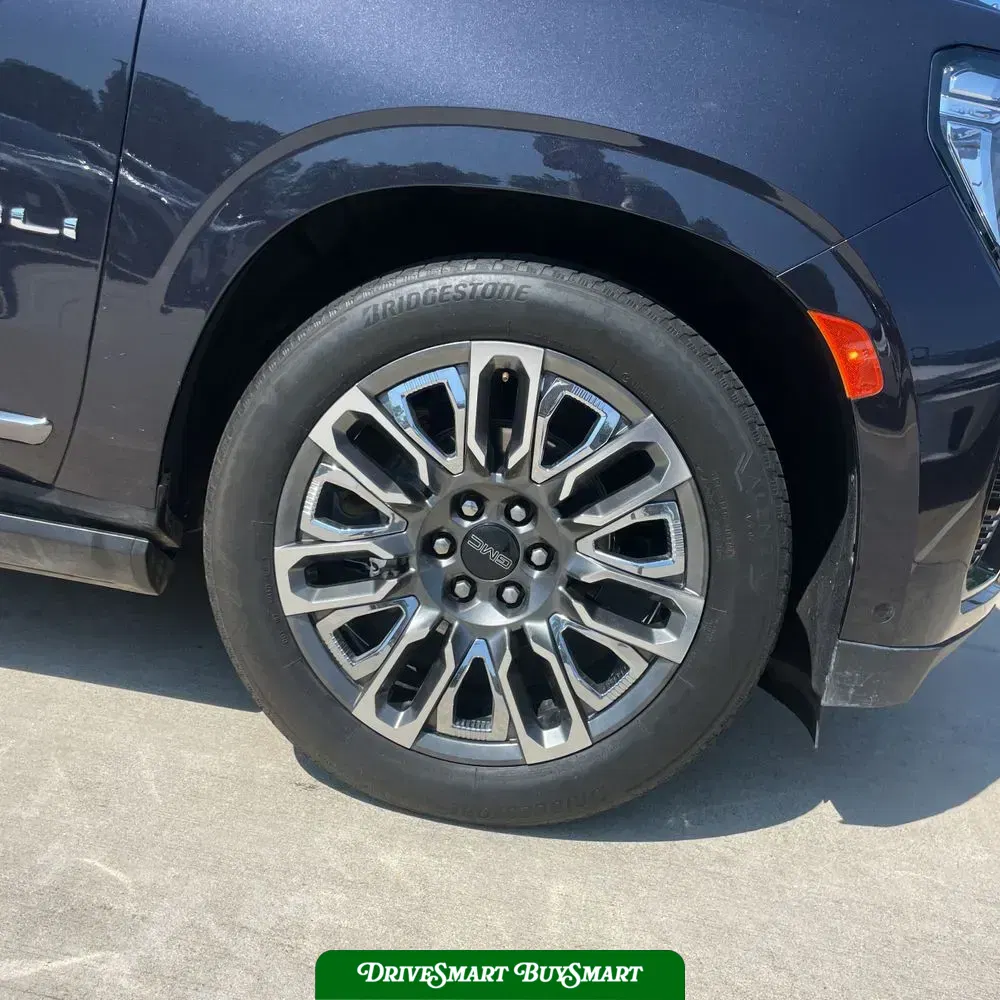 2023 GMC Yukon Denali Ultimate