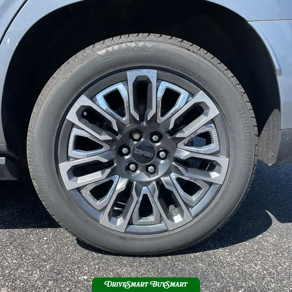 2023 GMC Yukon Denali Ultimate