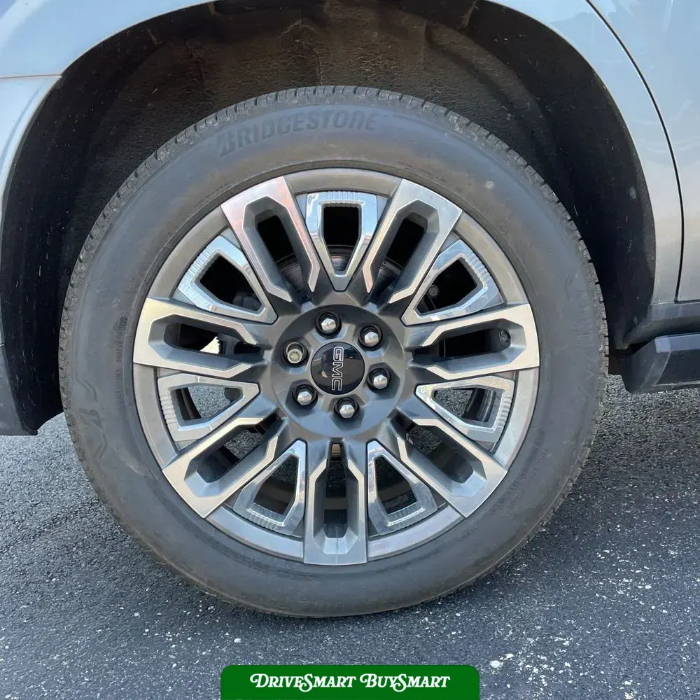 2023 GMC Yukon Denali Ultimate