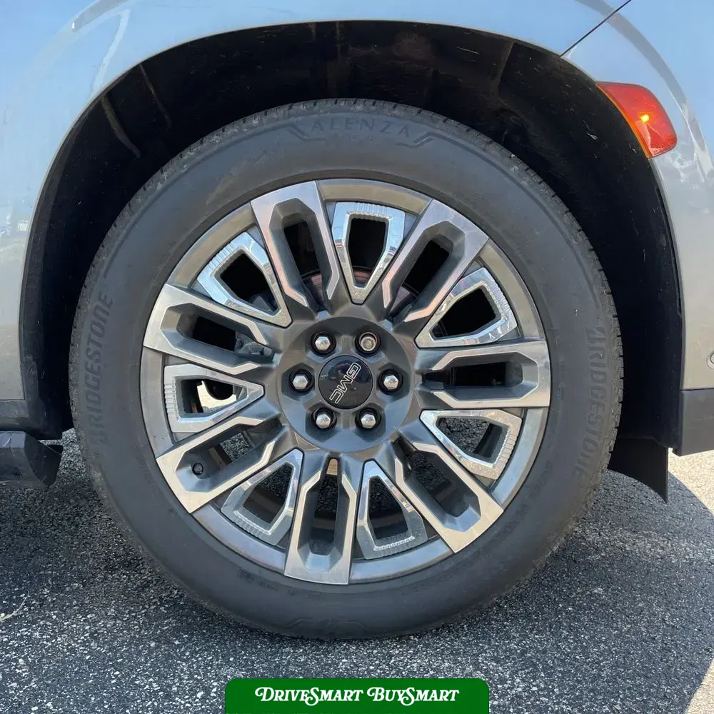 2023 GMC Yukon Denali Ultimate