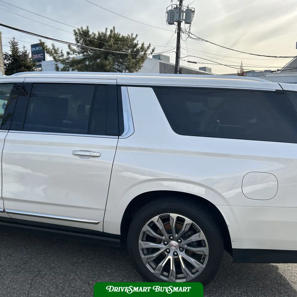 2022 GMC Yukon XL Denali