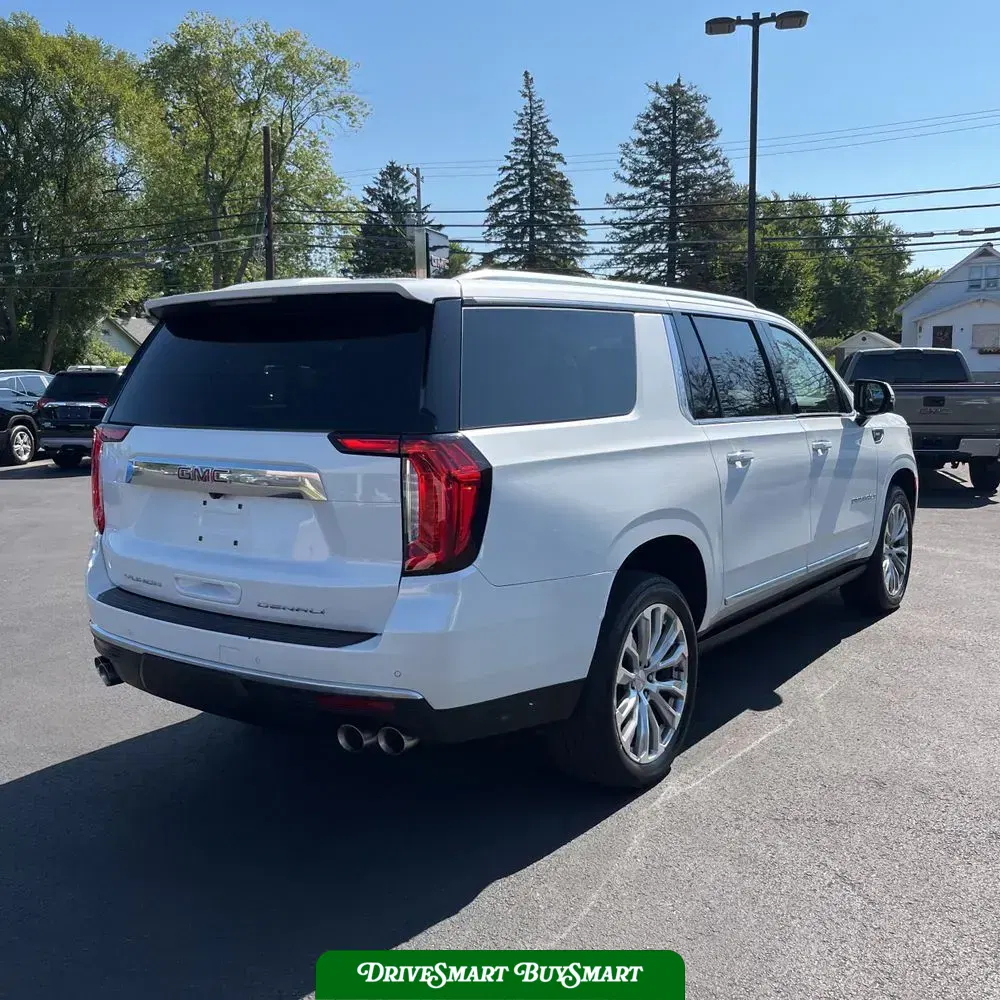 2022 GMC Yukon XL Denali