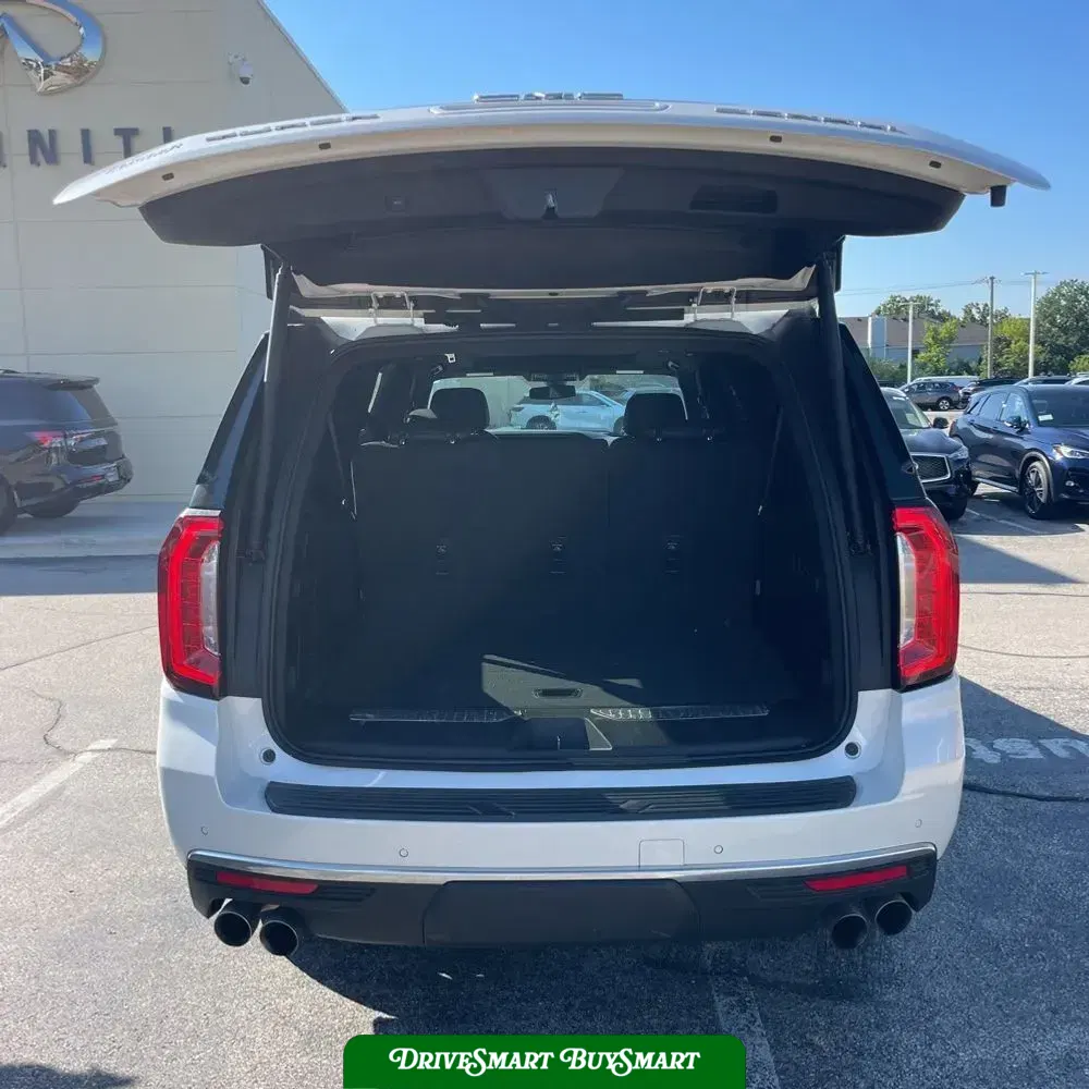 2022 GMC Yukon XL Denali