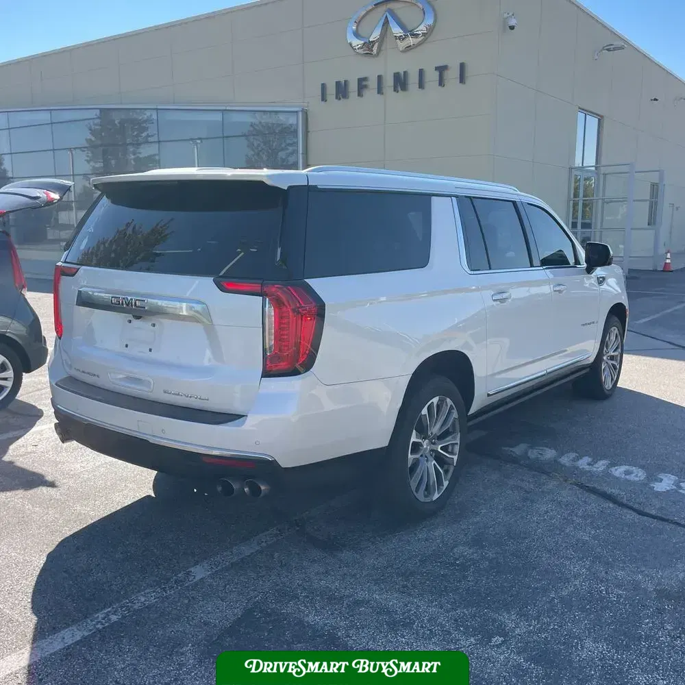 2022 GMC Yukon XL Denali