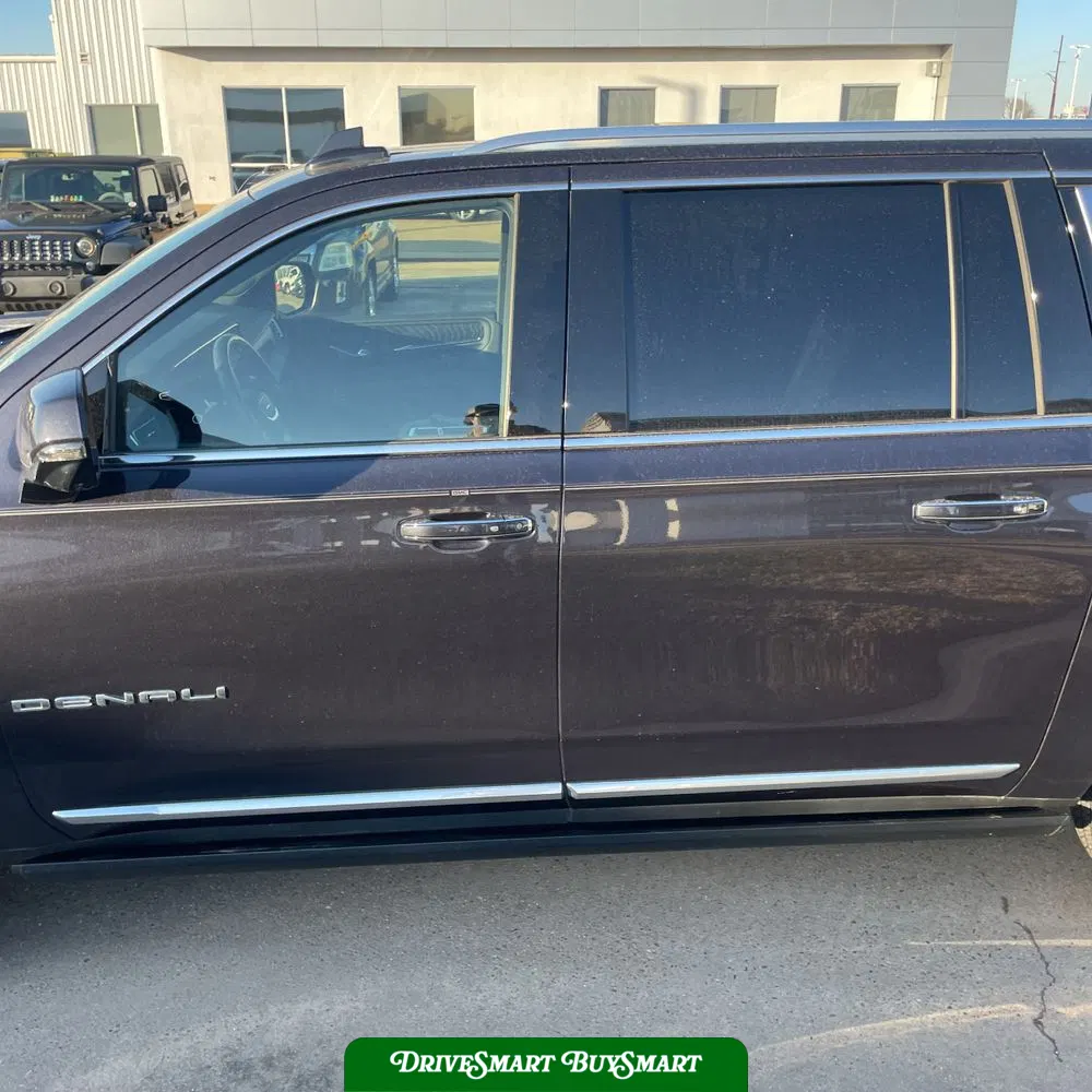 2023 GMC Yukon XL Denali