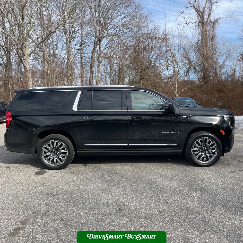 2023 GMC Yukon XL Denali Ultimate