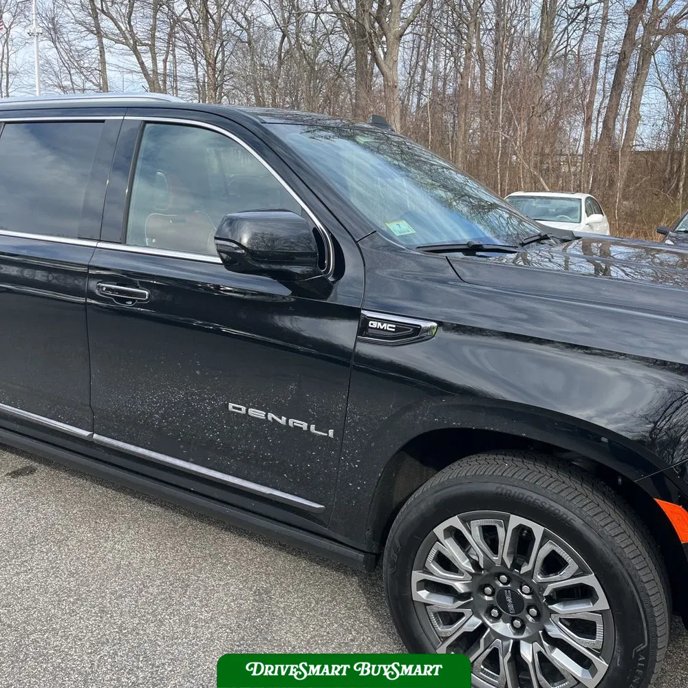 2023 GMC Yukon XL Denali Ultimate