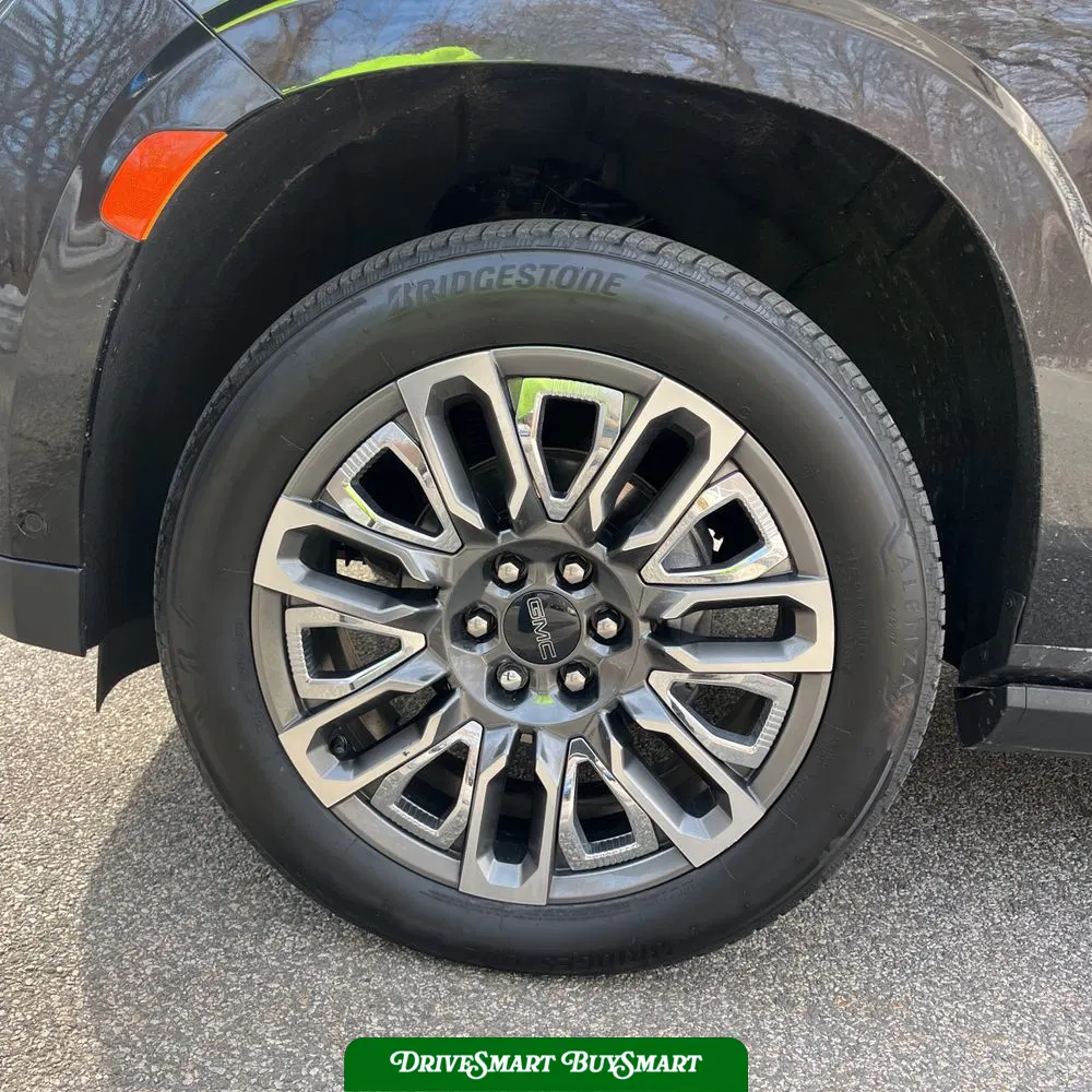 2023 GMC Yukon XL Denali Ultimate