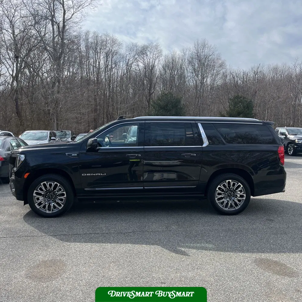 2023 GMC Yukon XL Denali Ultimate