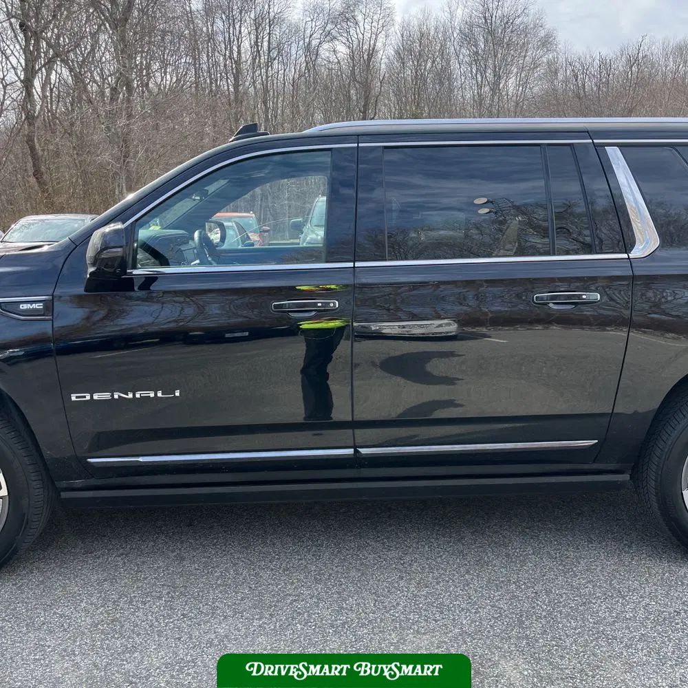 2023 GMC Yukon XL Denali Ultimate