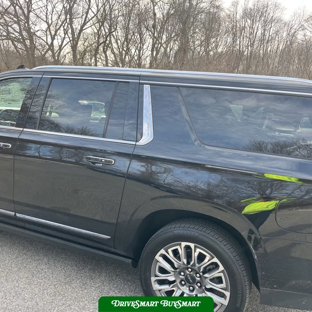 2023 GMC Yukon XL Denali Ultimate
