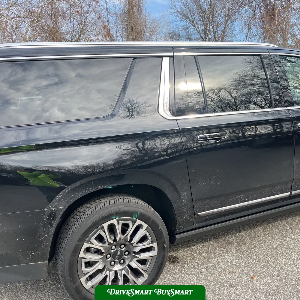 2023 GMC Yukon XL Denali Ultimate