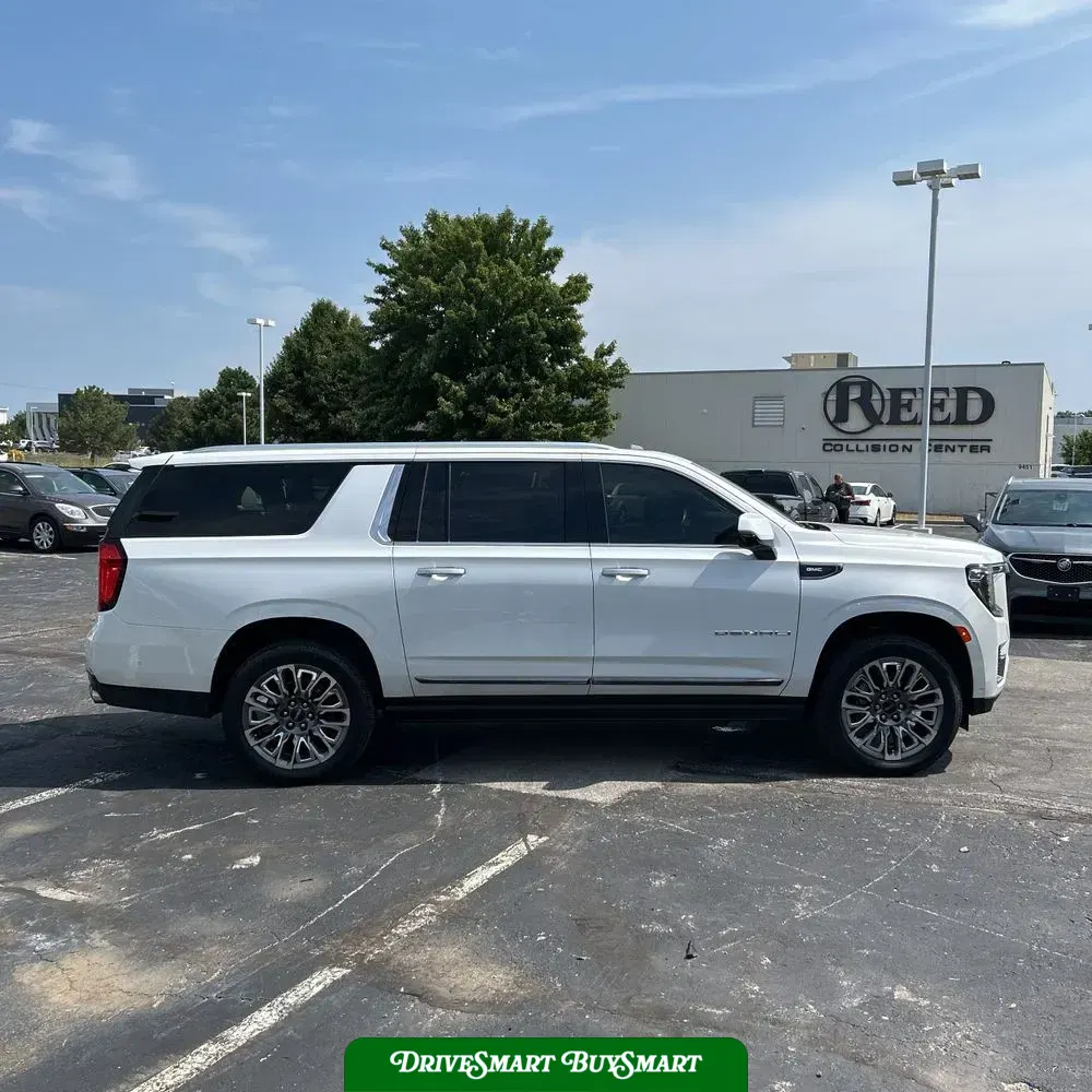2023 GMC Yukon XL Denali Ultimate
