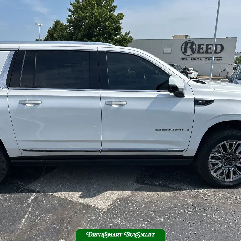 2023 GMC Yukon XL Denali Ultimate