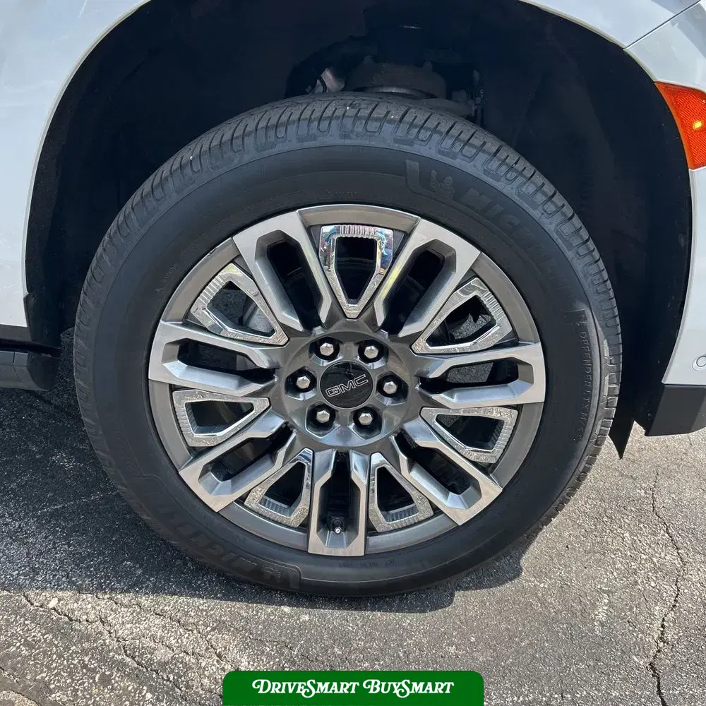2023 GMC Yukon XL Denali Ultimate