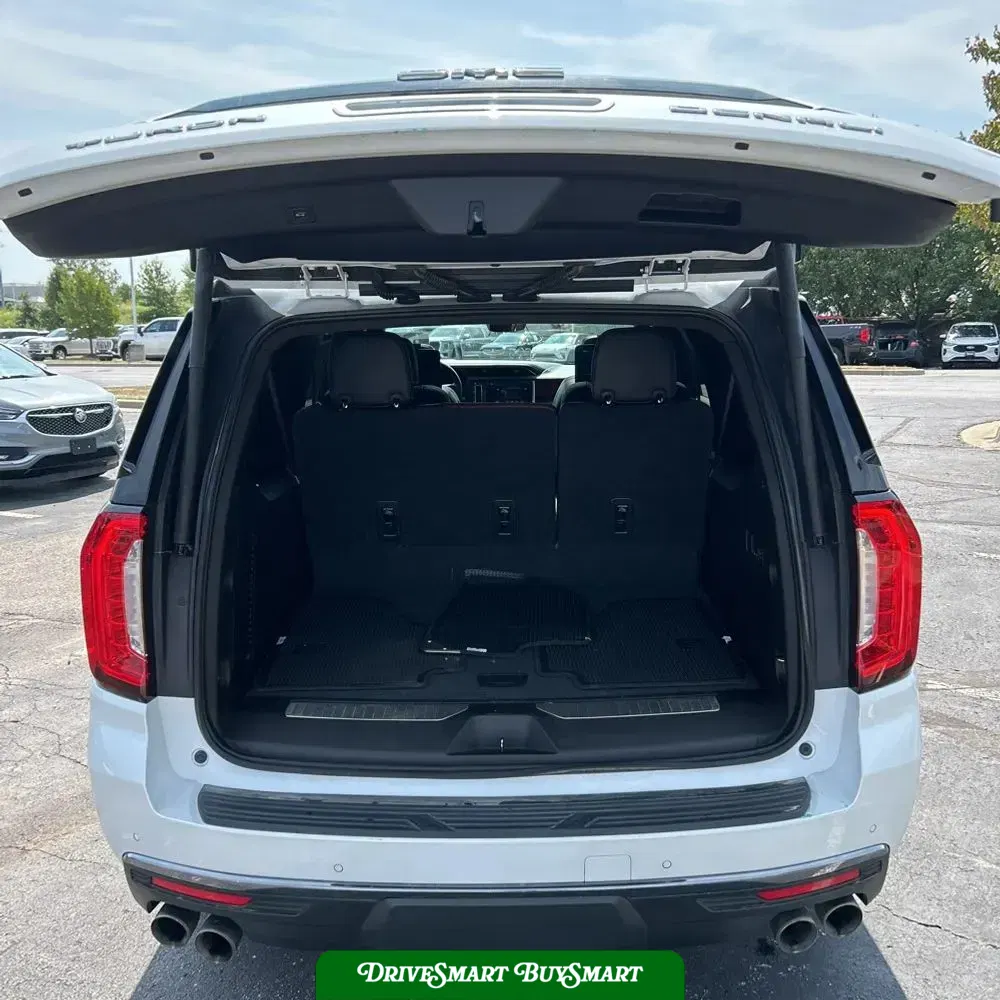 2023 GMC Yukon XL Denali Ultimate
