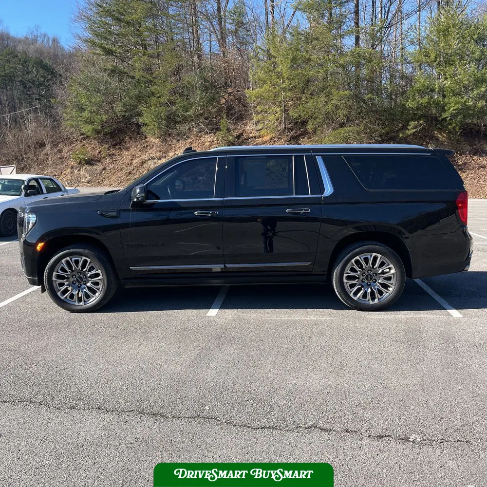 2023 GMC Yukon XL Denali Ultimate