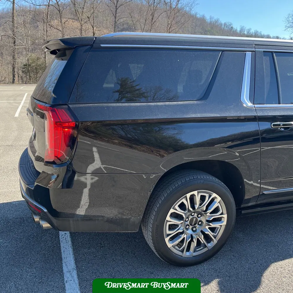 2023 GMC Yukon XL Denali Ultimate
