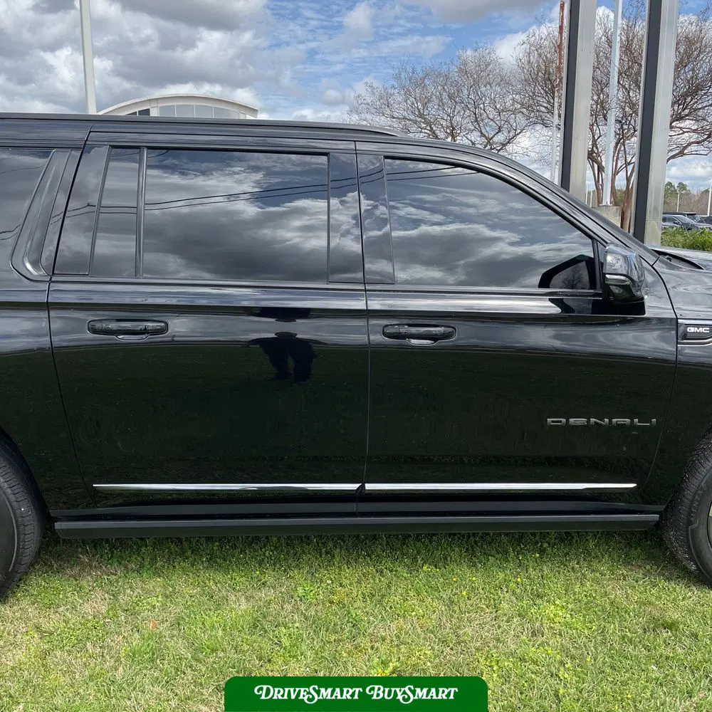 2023 GMC Yukon XL Denali Ultimate