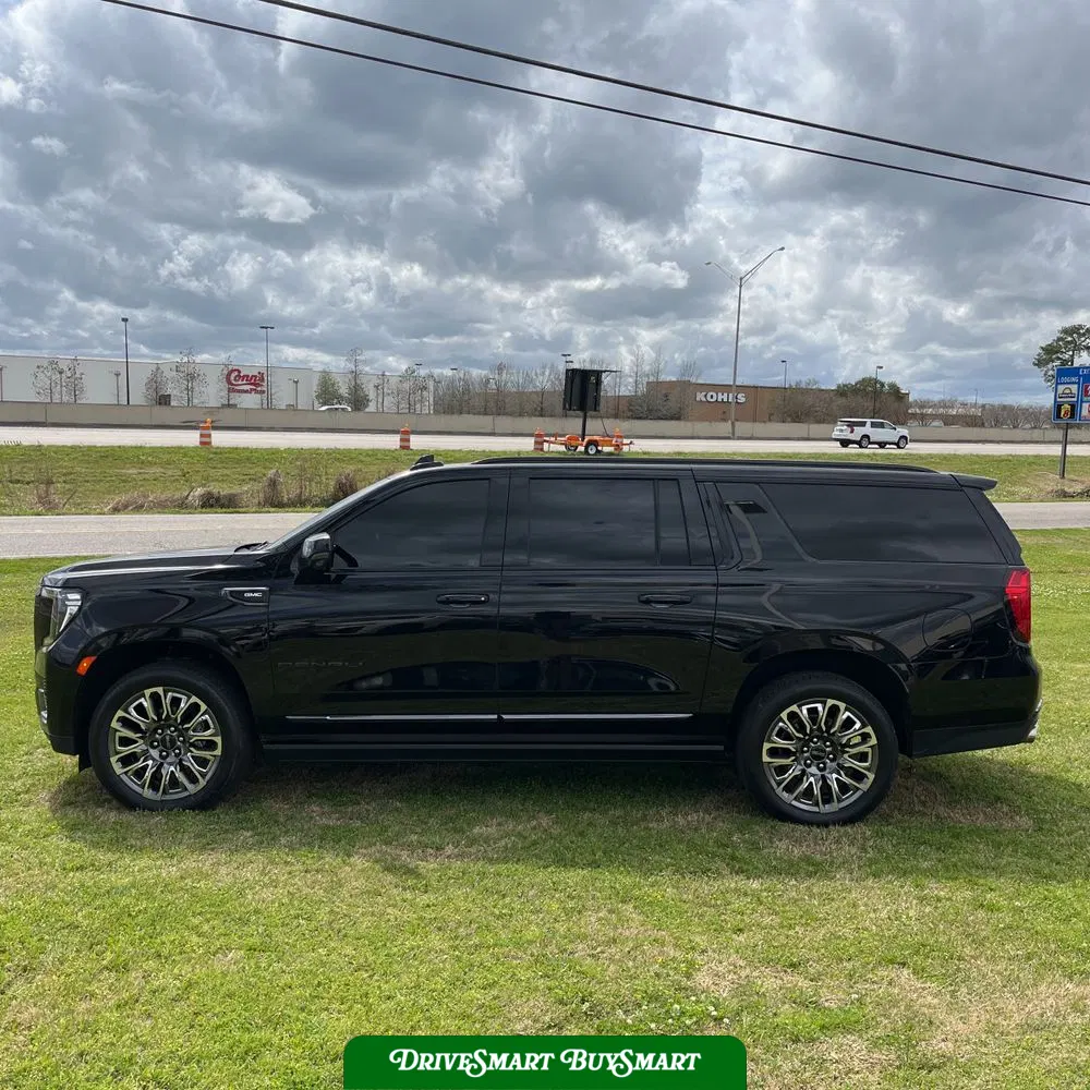 2023 GMC Yukon XL Denali Ultimate