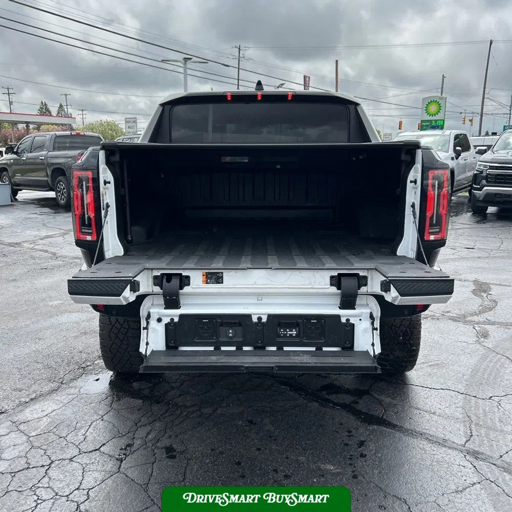 2023 GMC Hummer EV SUT Edition 1