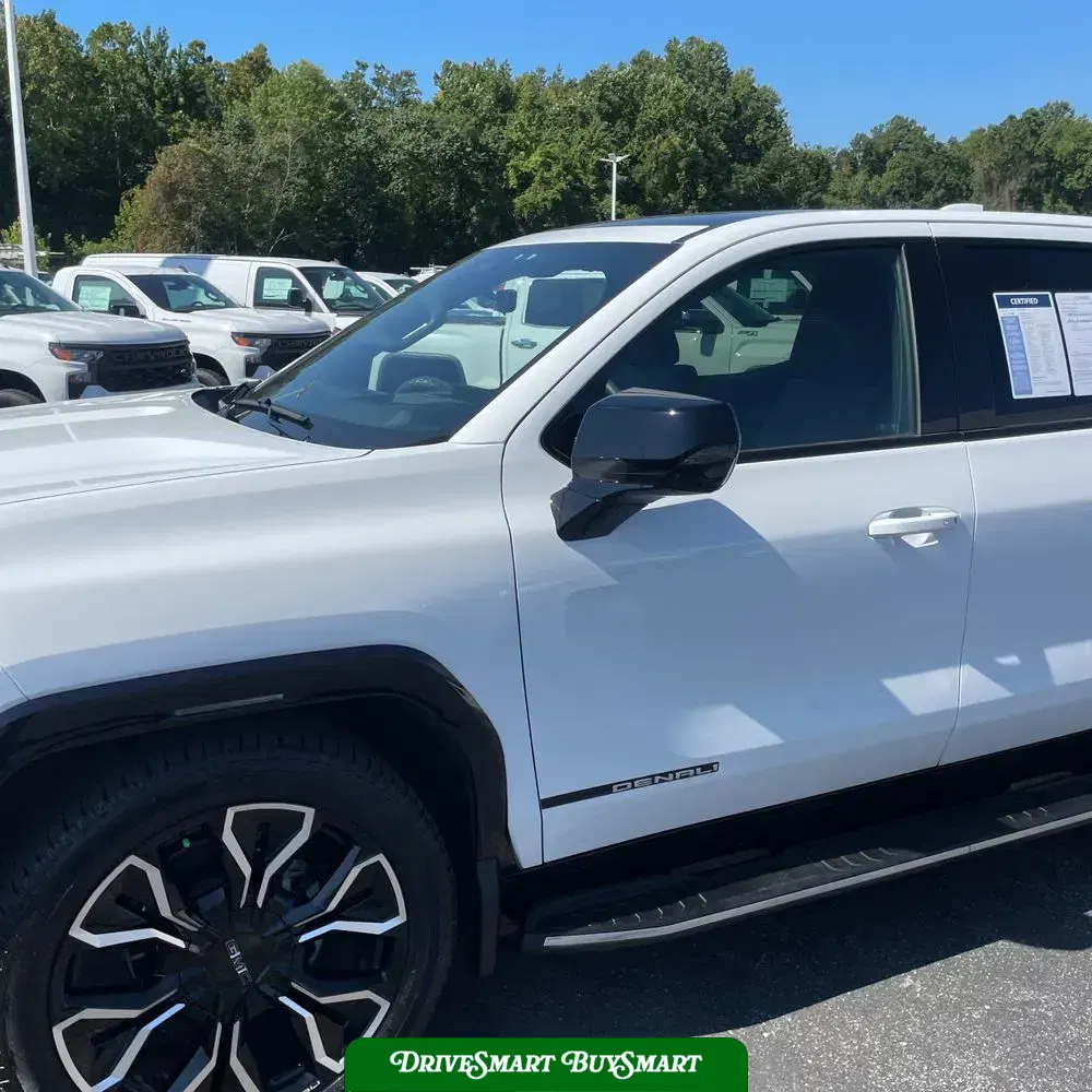 2025 GMC Sierra EV Denali