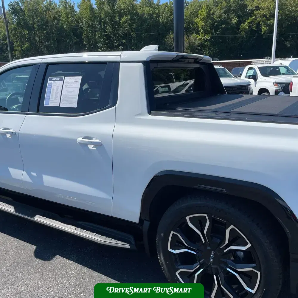 2025 GMC Sierra EV Denali
