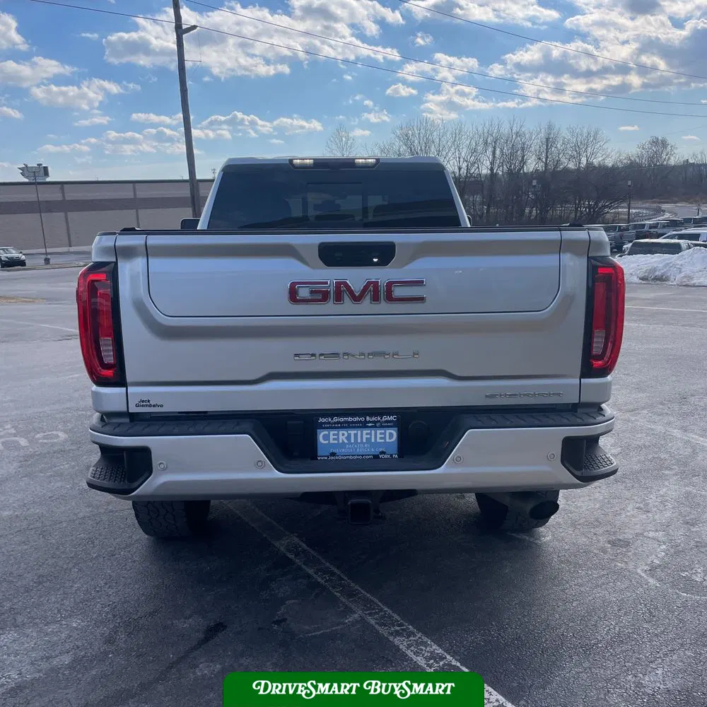 2023 GMC Sierra 2500HD Denali