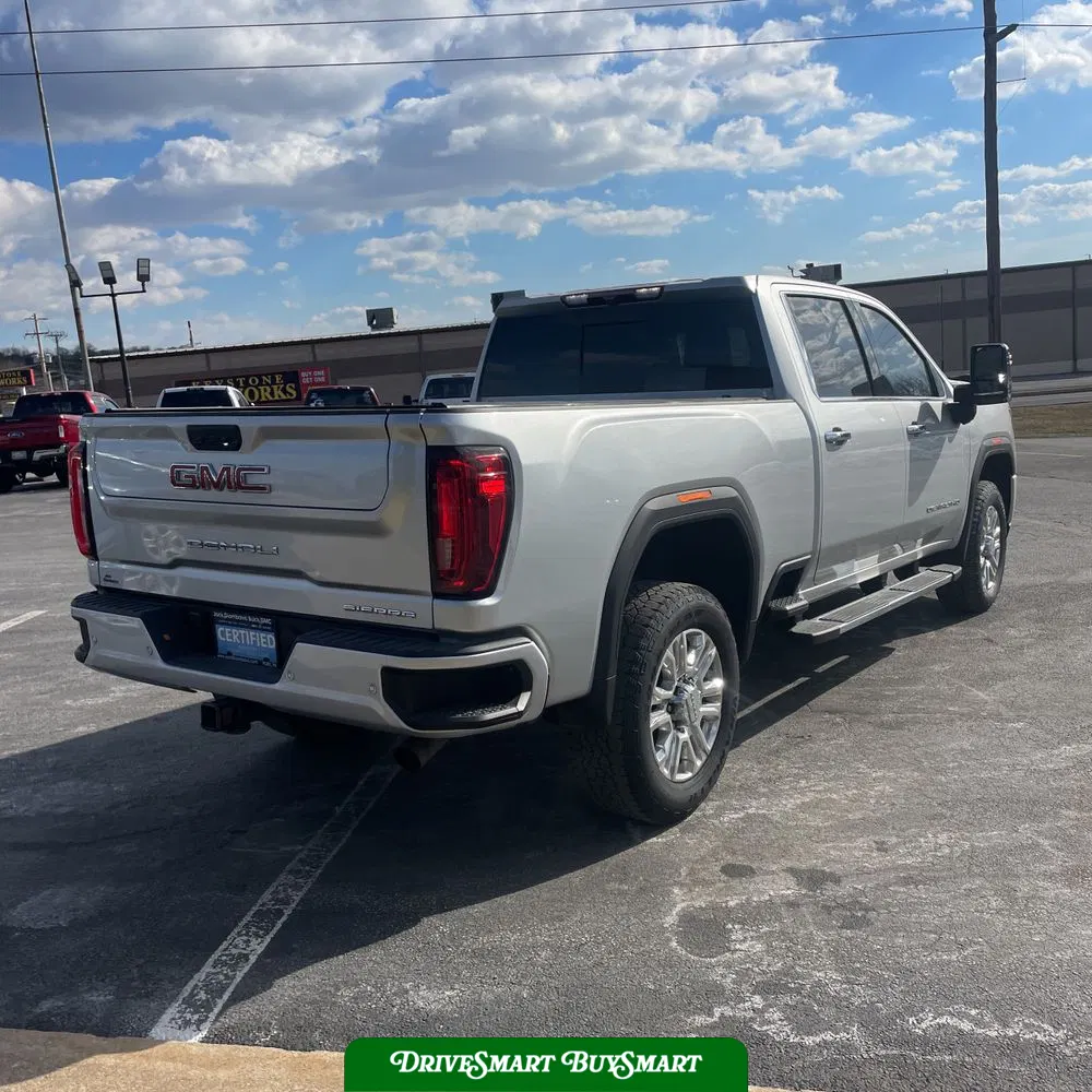 2023 GMC Sierra 2500HD Denali