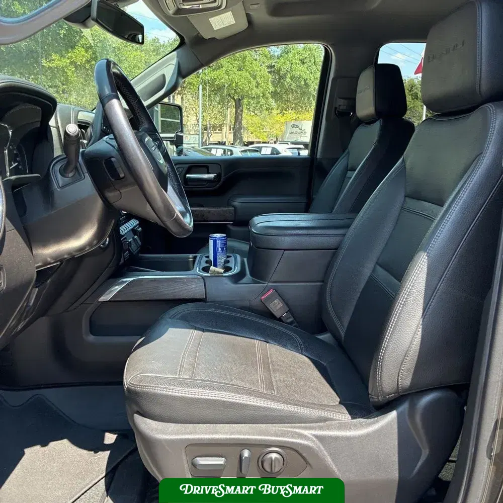 2023 GMC Sierra 2500HD Denali