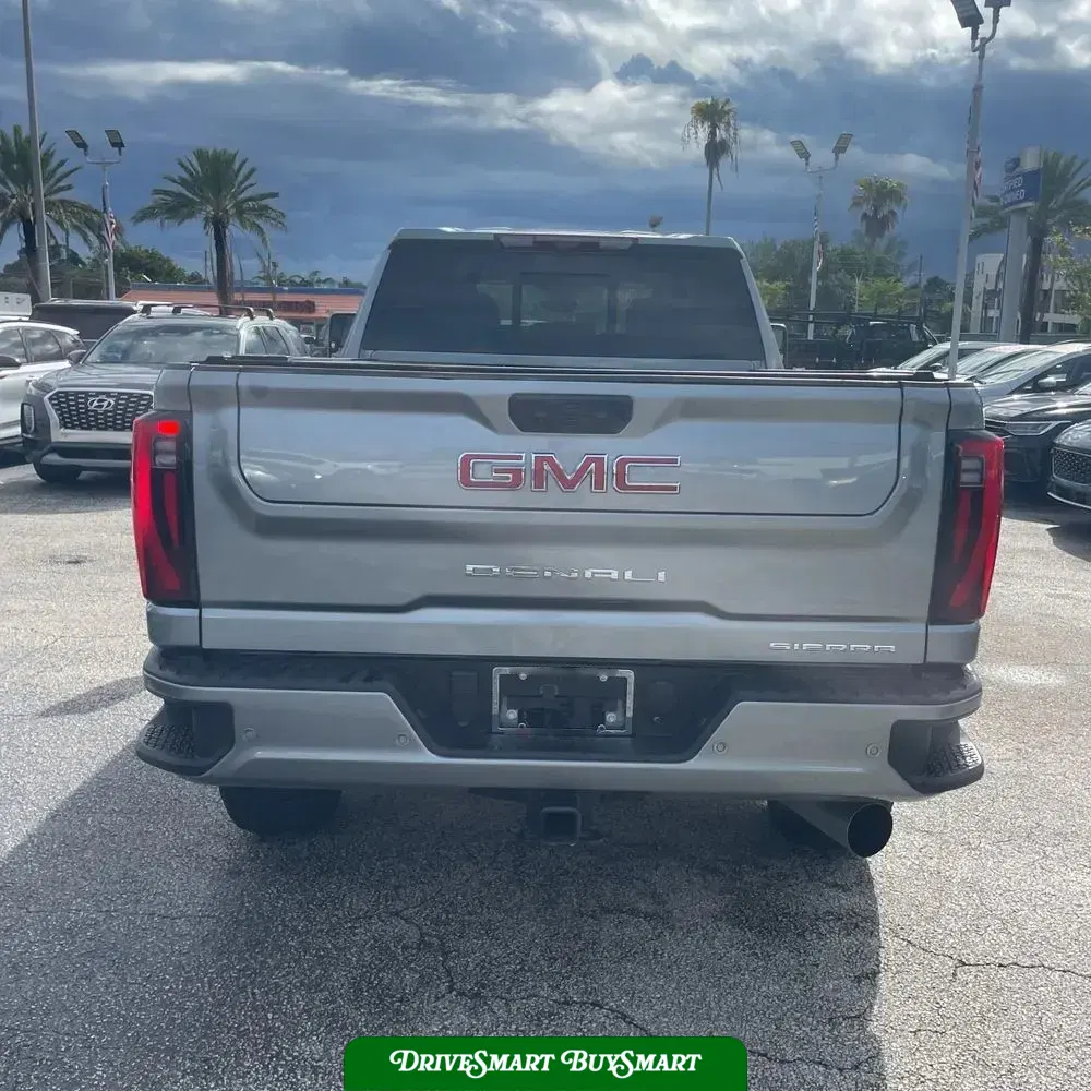 2024 GMC Sierra 2500HD Denali