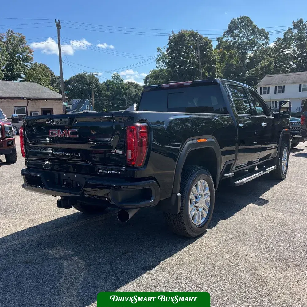 2023 GMC Sierra 2500 Denali