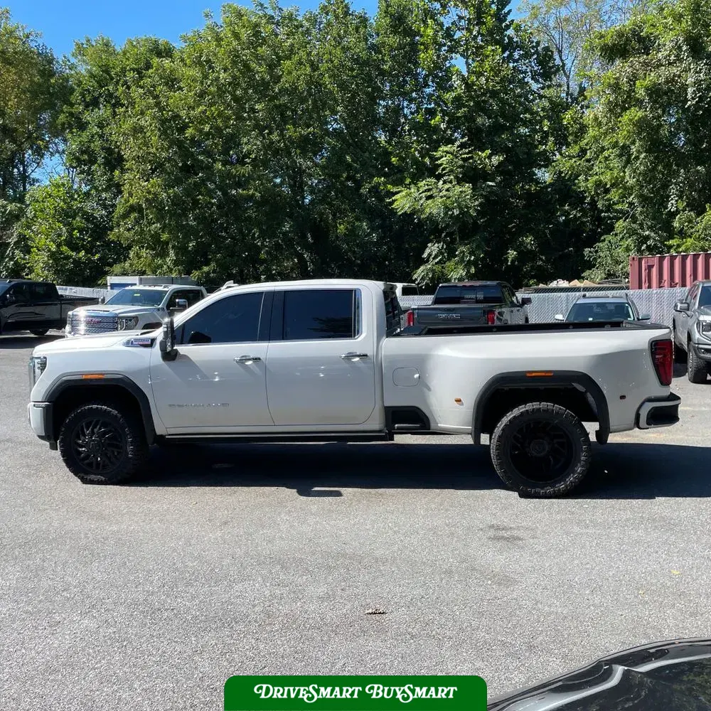 2024 GMC Sierra 3500HD Denali