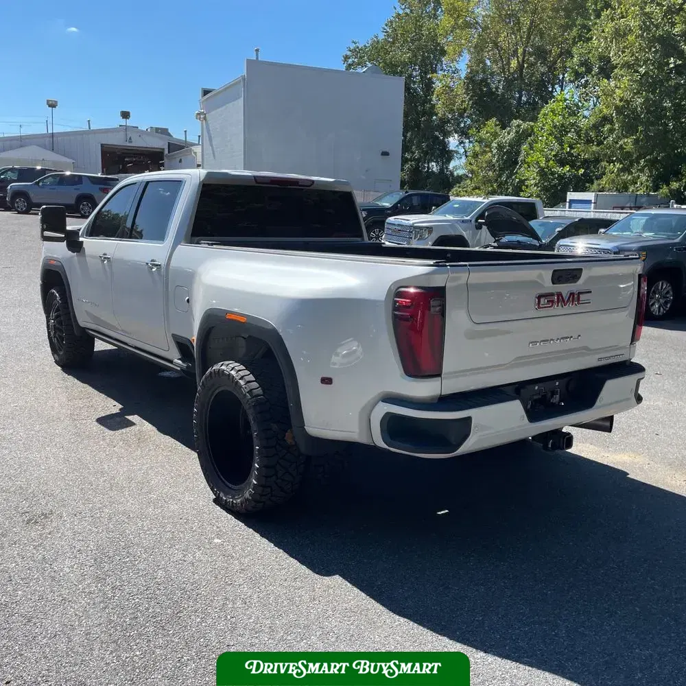 2024 GMC Sierra 3500HD Denali