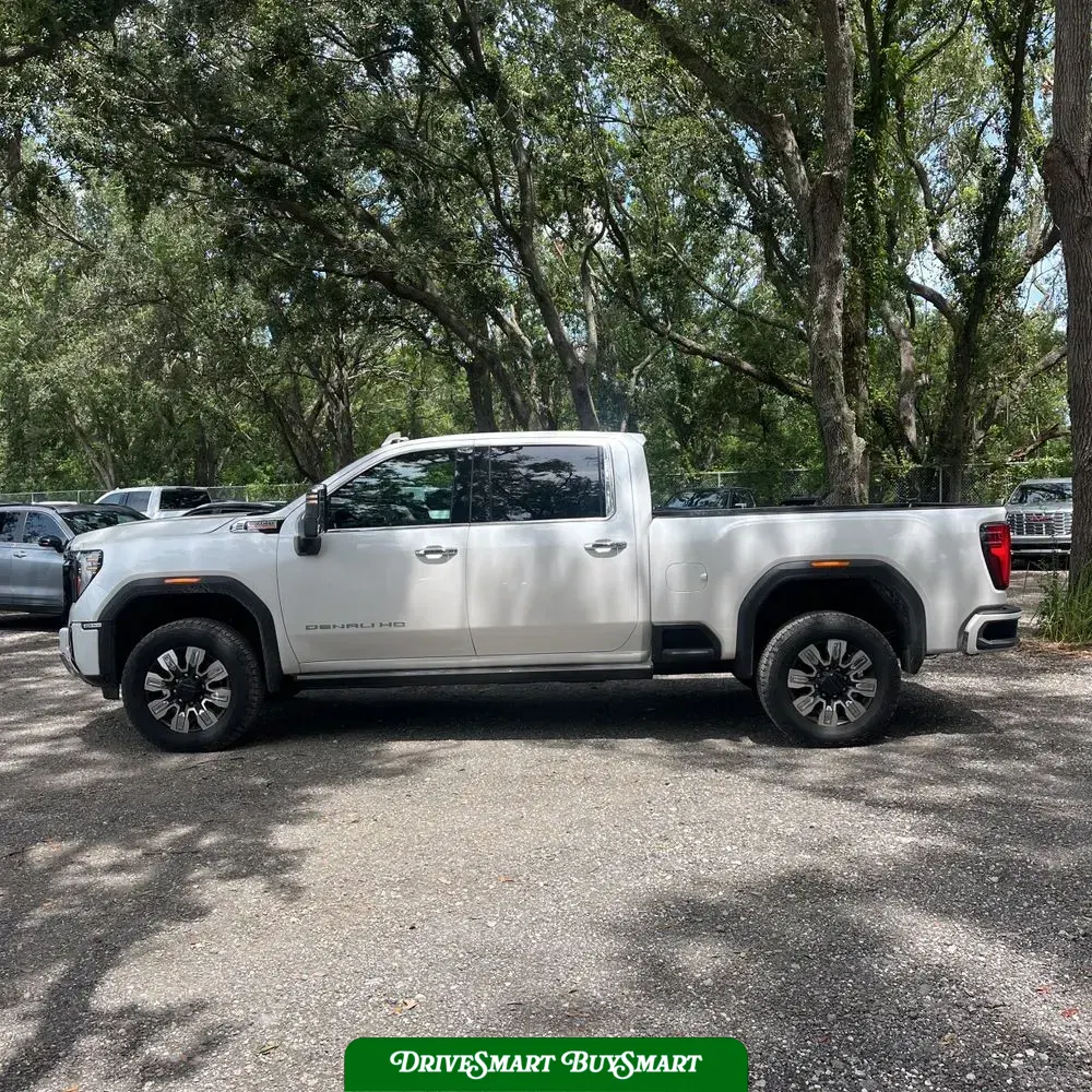2025 GMC Sierra 2500HD Denali