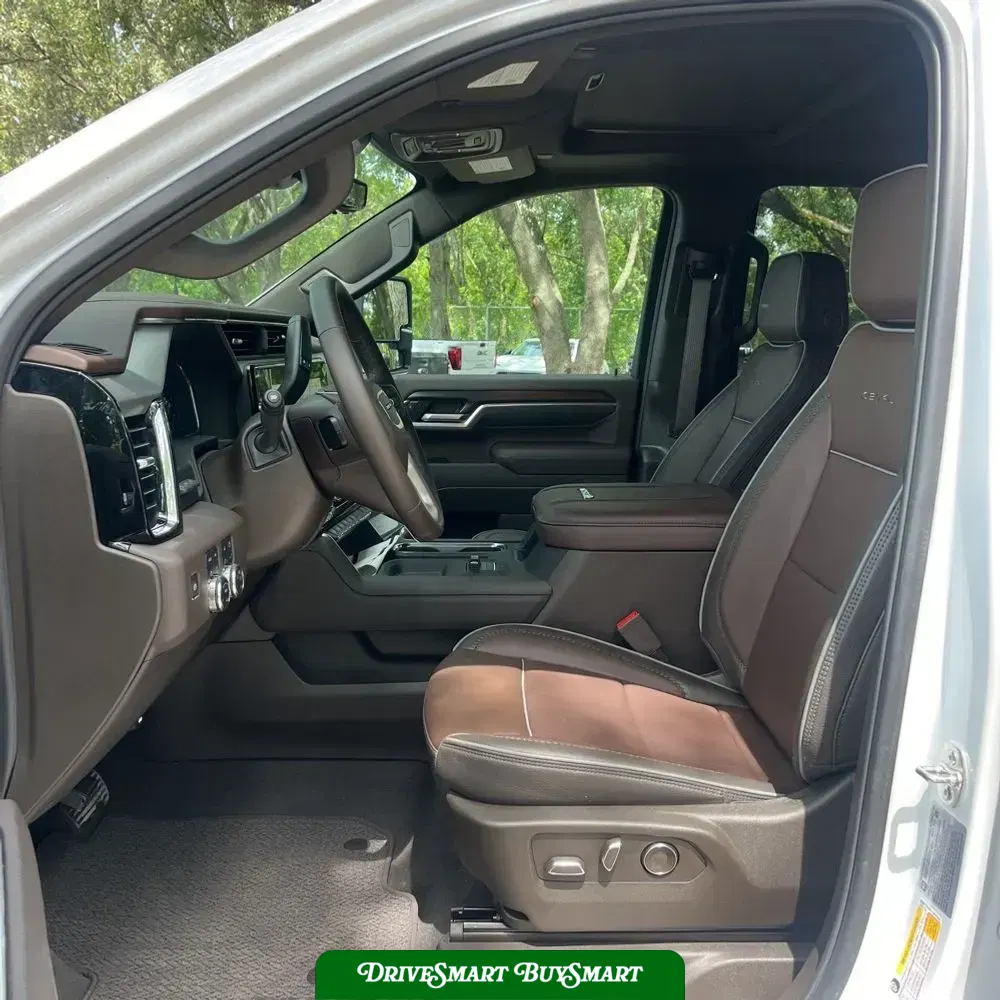 2025 GMC Sierra 2500HD Denali