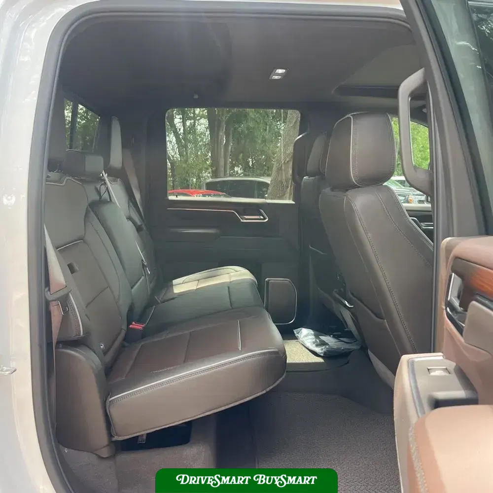 2025 GMC Sierra 2500HD Denali