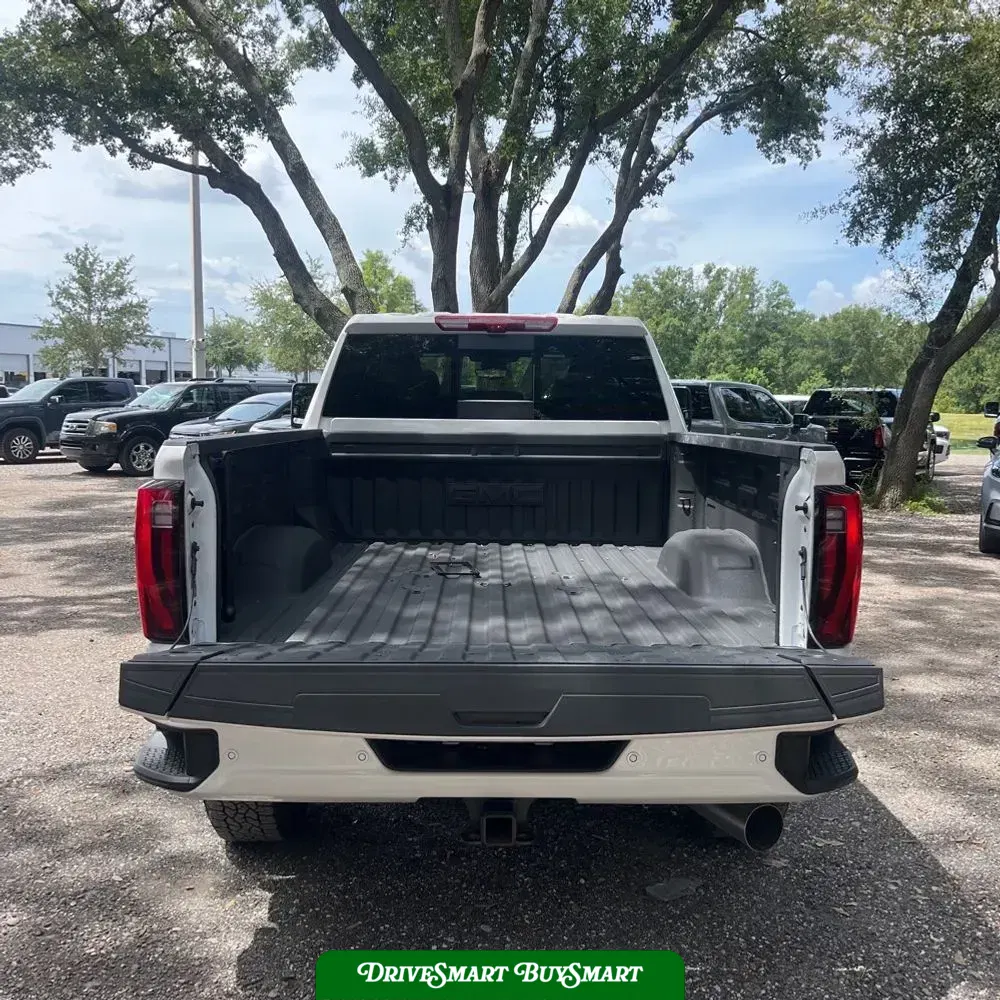2025 GMC Sierra 2500HD Denali